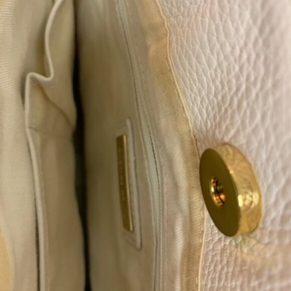 Charles David white pebble leather handbag with dustbag - Picture 14 of 16